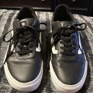 Vans Women Black and White Classic Sneakers